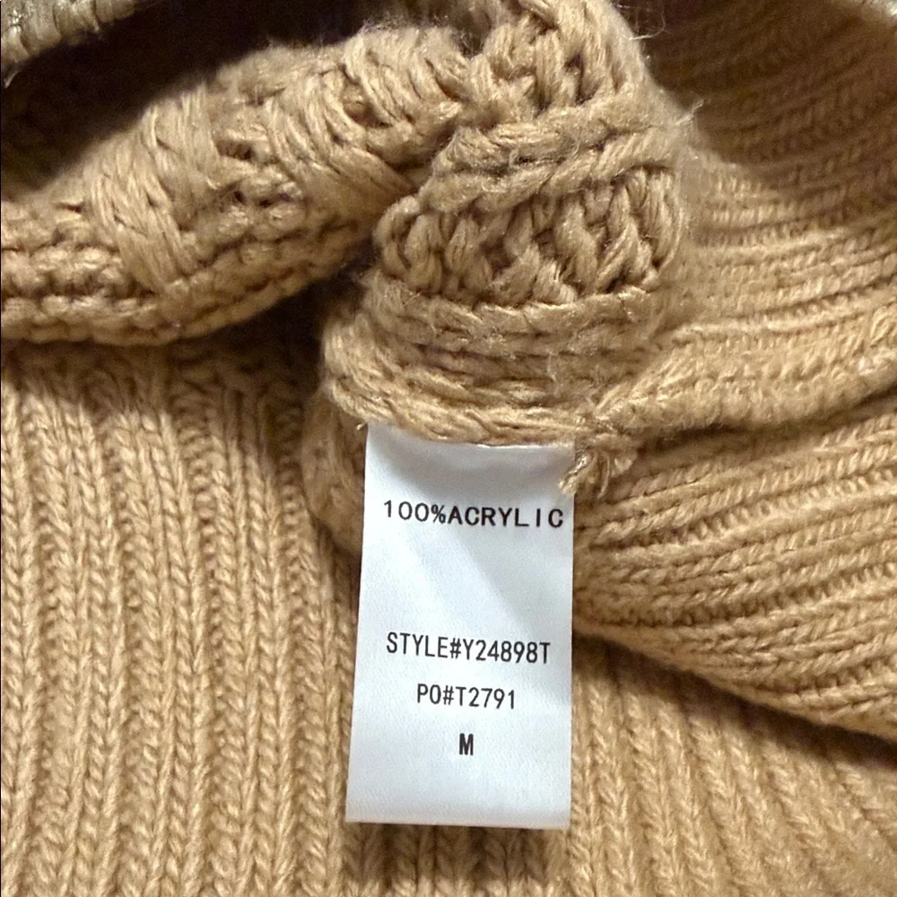 Pomander Place cozy cable